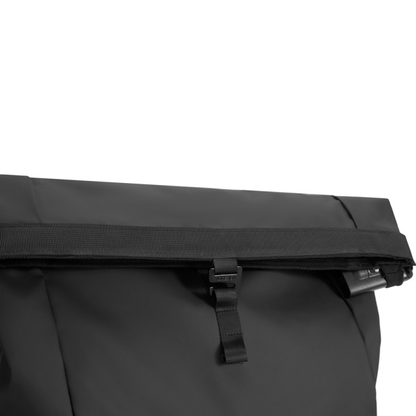 Рюкзак XD Design Urban Roll-top для ноутбуков до 16". Цвет: черный