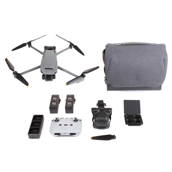 Квадрокоптер DJI Mavic 3 Fly More Combo (DJI RC Pro)