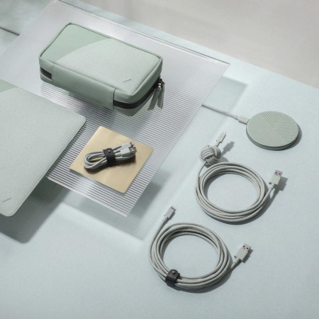 Беспроводное з/у Native Union стандарта Qi, мощность 10W. Цвет: зелёный